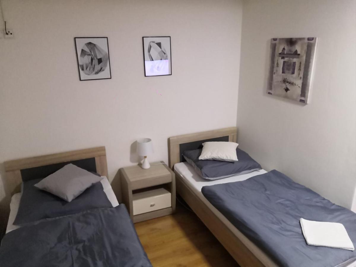Penzion Ubytovani U Parku S Parkovistem Česká Lípa 部屋 写真